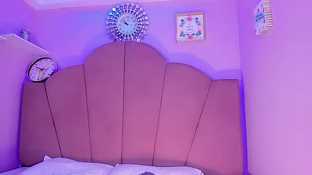 ValeriaAguilar live sex cam