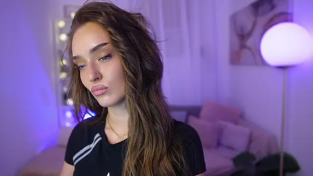 Clara_Nia live sex cam