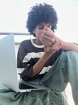 Max_Rain live sex cam