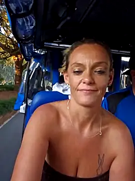 Dixiefaye_'s cam snapshot