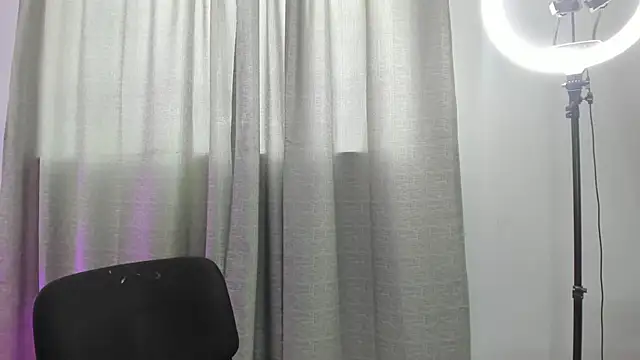 twerkgirl-coral's cam snapshot