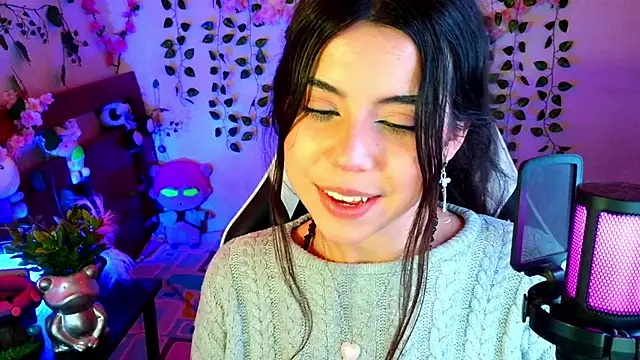 Kittyuwu_'s cam snapshot