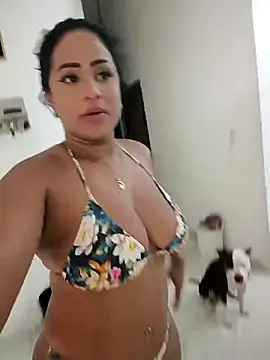 ashley69_brown's cam snapshot