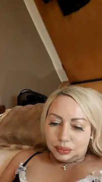 MarinaMargo's cam snapshot