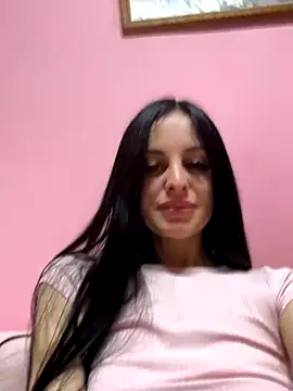 Alexiaaa121's cam snapshot