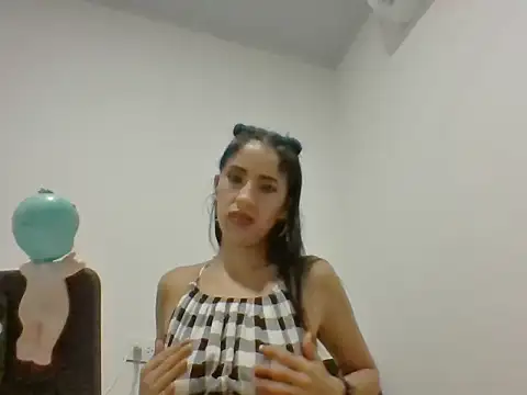 zoeduran's cam snapshot