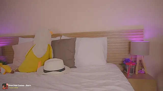 Seducktive live sex cam