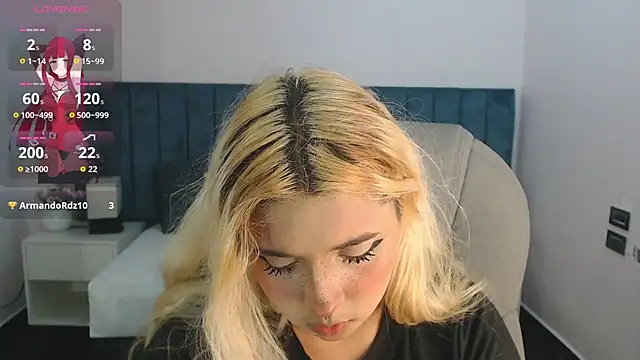 april_bunnyy's cam snapshot