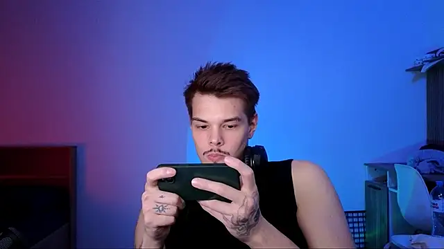 DENIS_HERE's cam snapshot