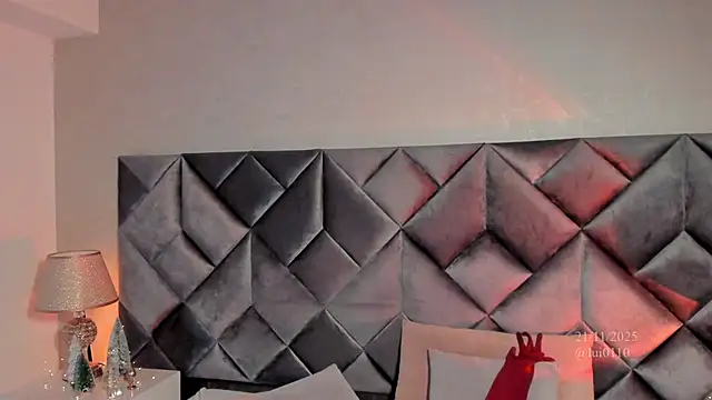 Luisa0110 live sex cam