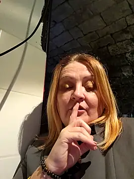 lady_charlyne live sex cam