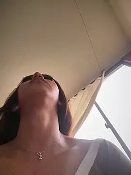 Nikol_Rang__ live sex cam