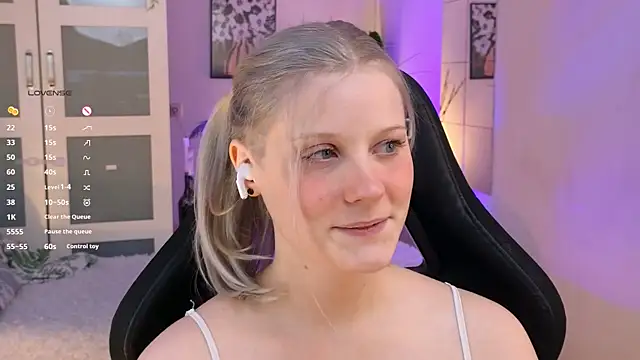 ShineJoan live sex cam