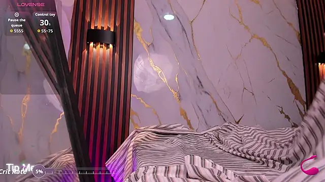 Hera_n_zeus_'s cam snapshot