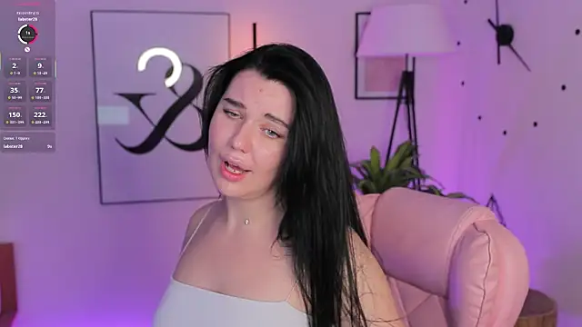 Black___Barbie's cam snapshot