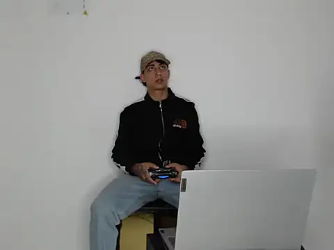 master_Tripa's cam snapshot