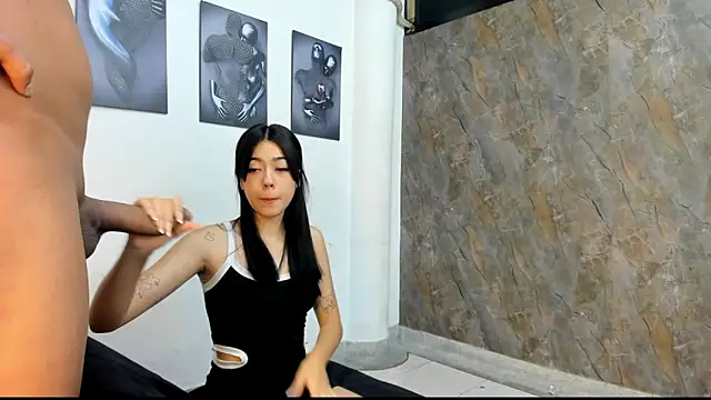 blueroom_party live sex cam