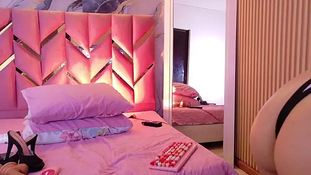 cutepetitee's cam snapshot