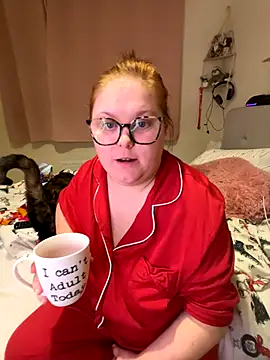 BrattyPrincess-x's cam snapshot