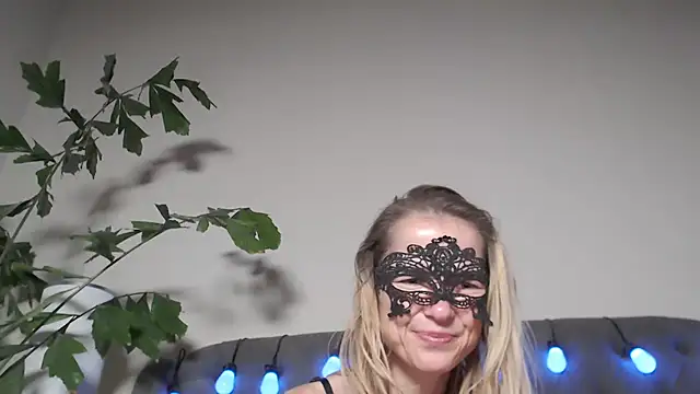 ShaiyaShy's cam snapshot