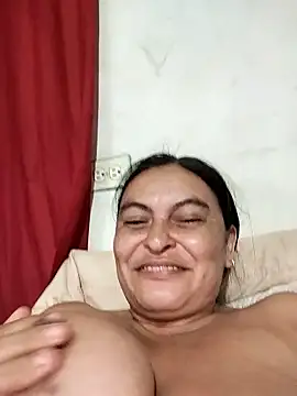 Horny-Mommy-Dirty live sex cam