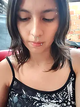 Maiden-Hot's cam snapshot