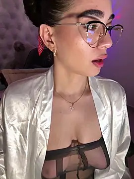 ZarahEvans live sex cam