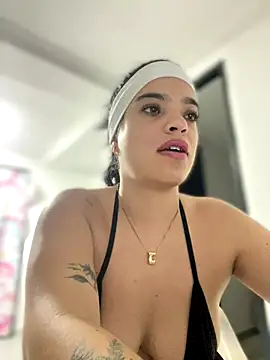 JuanitaMore01's cam snapshot