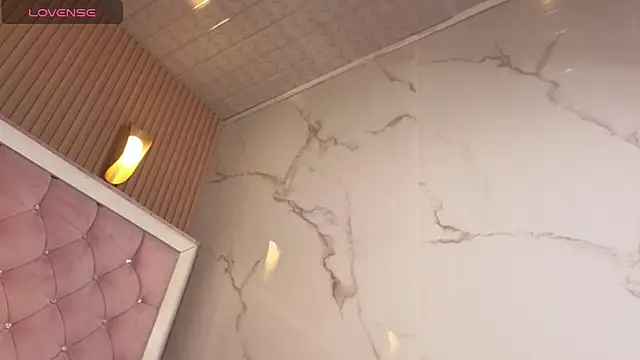 Victoria_b_'s cam snapshot