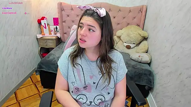 Lianngrace's cam snapshot