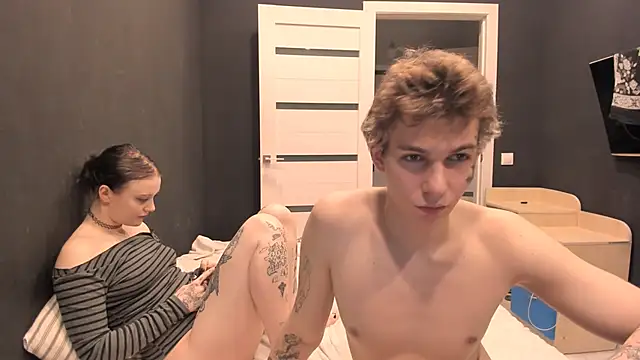 eva_sunshine_blue_eyes live sex cam