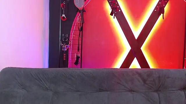 antonella_n_brian's cam snapshot