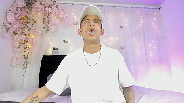 Bonny_and_carrot's cam snapshot