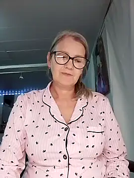 irinamaux live sex cam