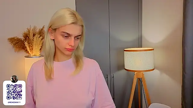 AdameShoyer's cam snapshot