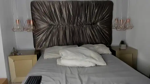 rubyrouge__ live sex cam