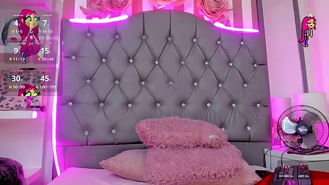 Star-Fire live sex cam