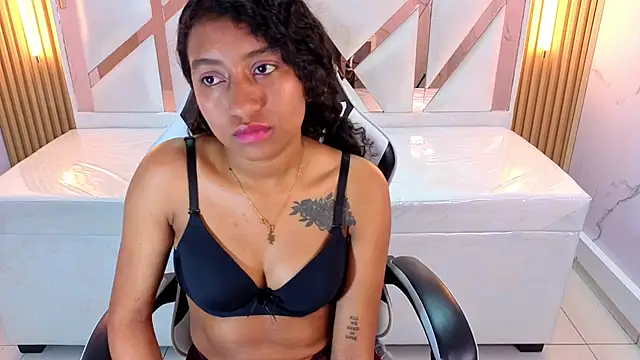 ninadelight_tp's cam snapshot