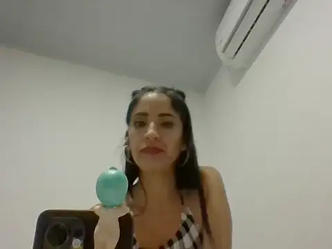 zoeduran's cam snapshot