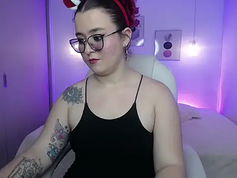 selene_rouse_'s cam snapshot