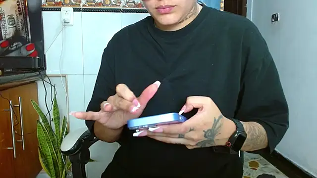 SLUT_MESSY_DIRTY's web cam