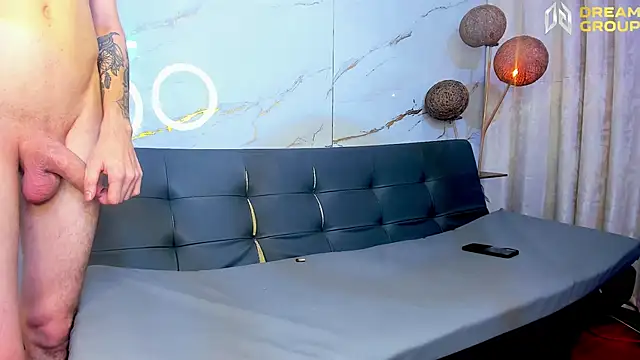 SlimLoves's cam snapshot