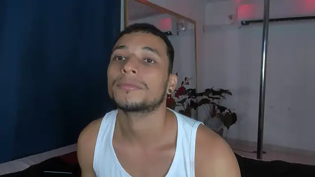 Fernanda_brown18's cam snapshot