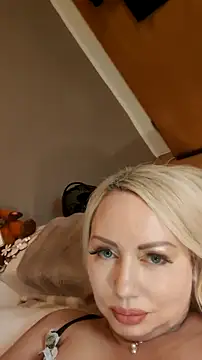 MarinaMargo's cam snapshot