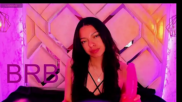 Yanna_pink's cam snapshot