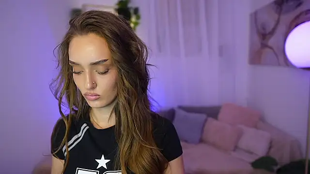 Clara_Nia's cam snapshot