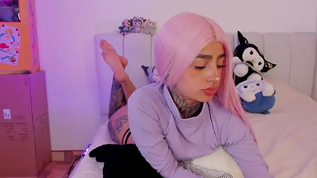 Aliceee_0's cam snapshot