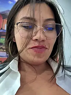 LIZ-06_'s cam snapshot