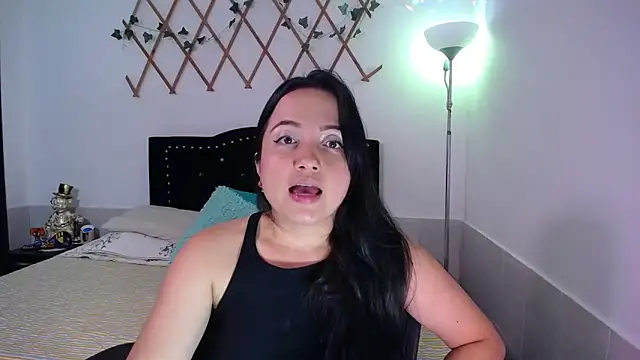 naughty_girl_4u's cam snapshot