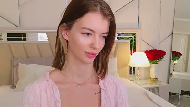 MeganMour live sex cam